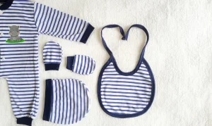 انتخاب لباس‌های نوزادی برای آب‌وهوای مرطوب و شرجی - راهنمای کامل