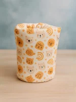 بالشت سفید شیر نوزاد